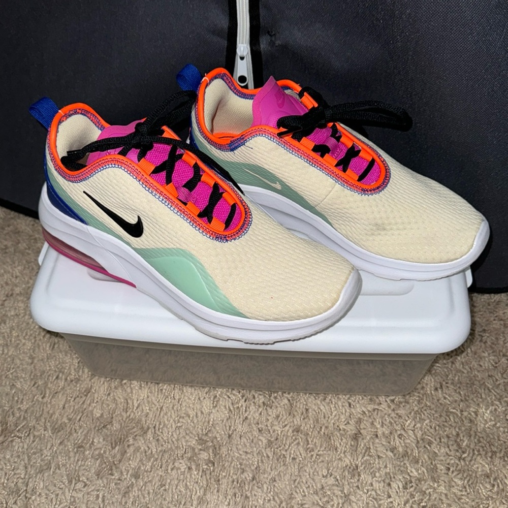 Nike air gym shoes - women 7